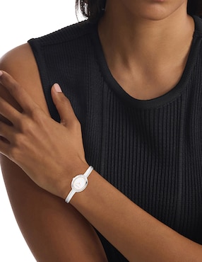 Reloj Calvin Klein Twisted Bezel para mujer 25100055