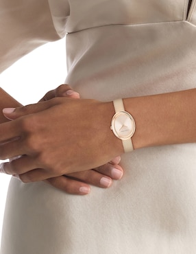 Reloj Calvin Klein Twisted Bezel para mujer 25100153