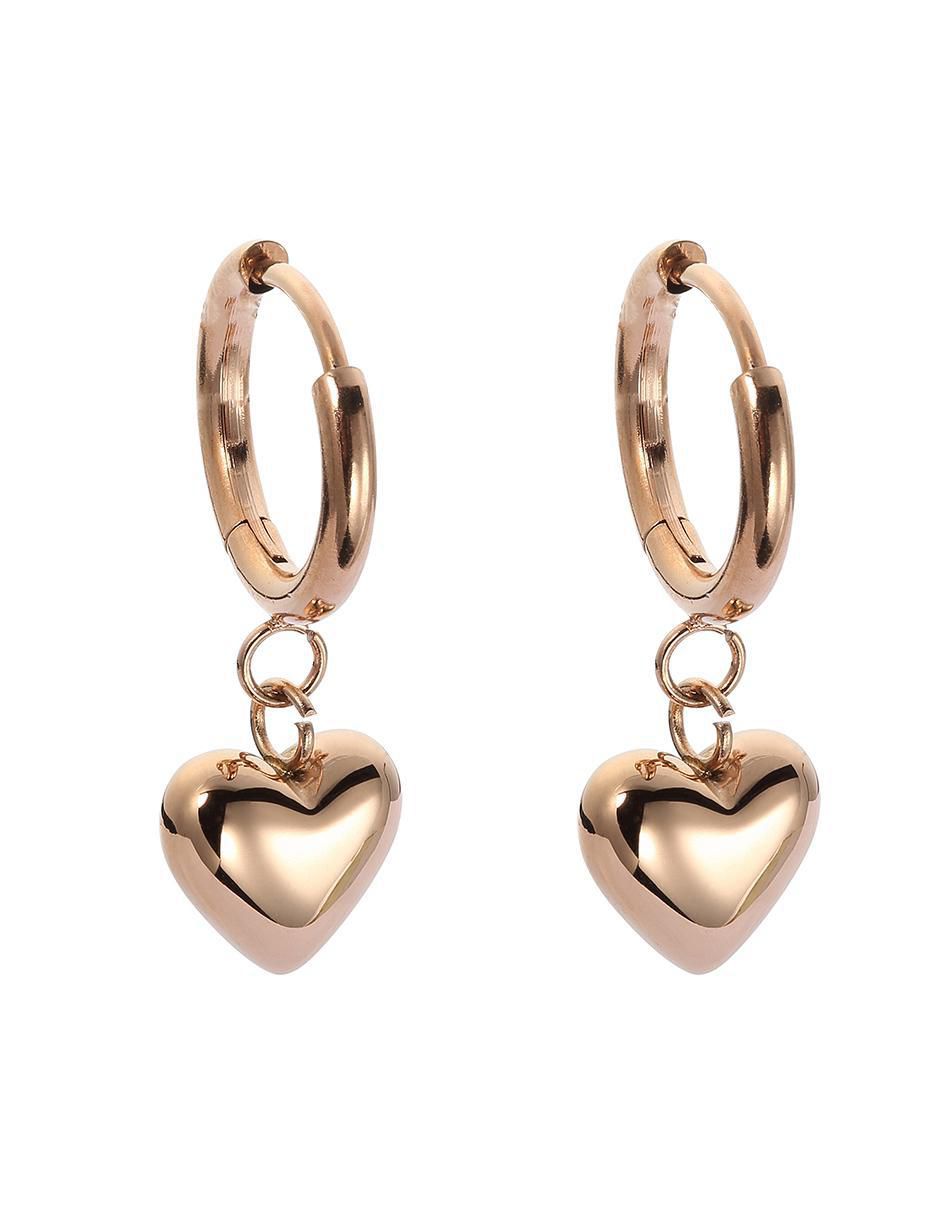 Aretes de corazón con acabado brillante 3