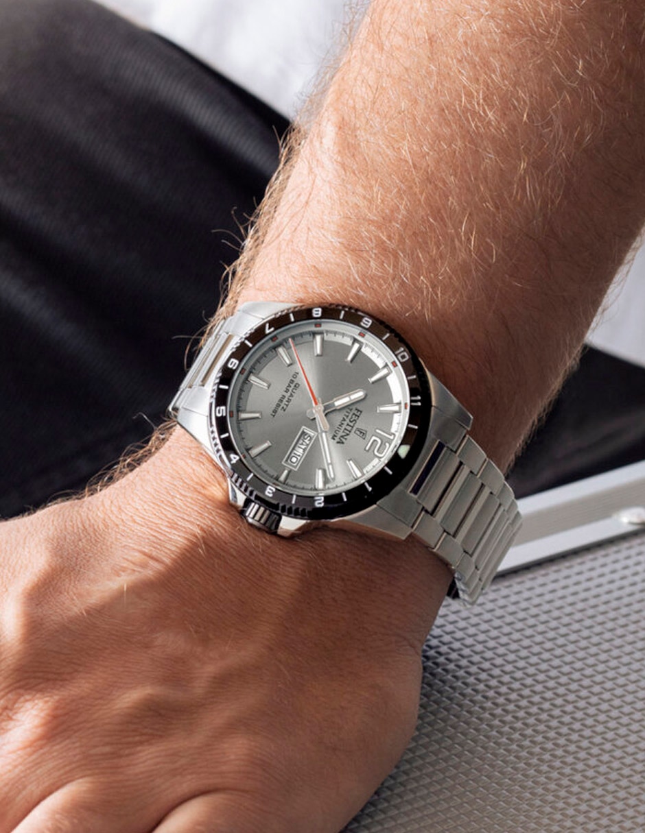 Reloj Calendario Titanium para hombre F20698/1 2